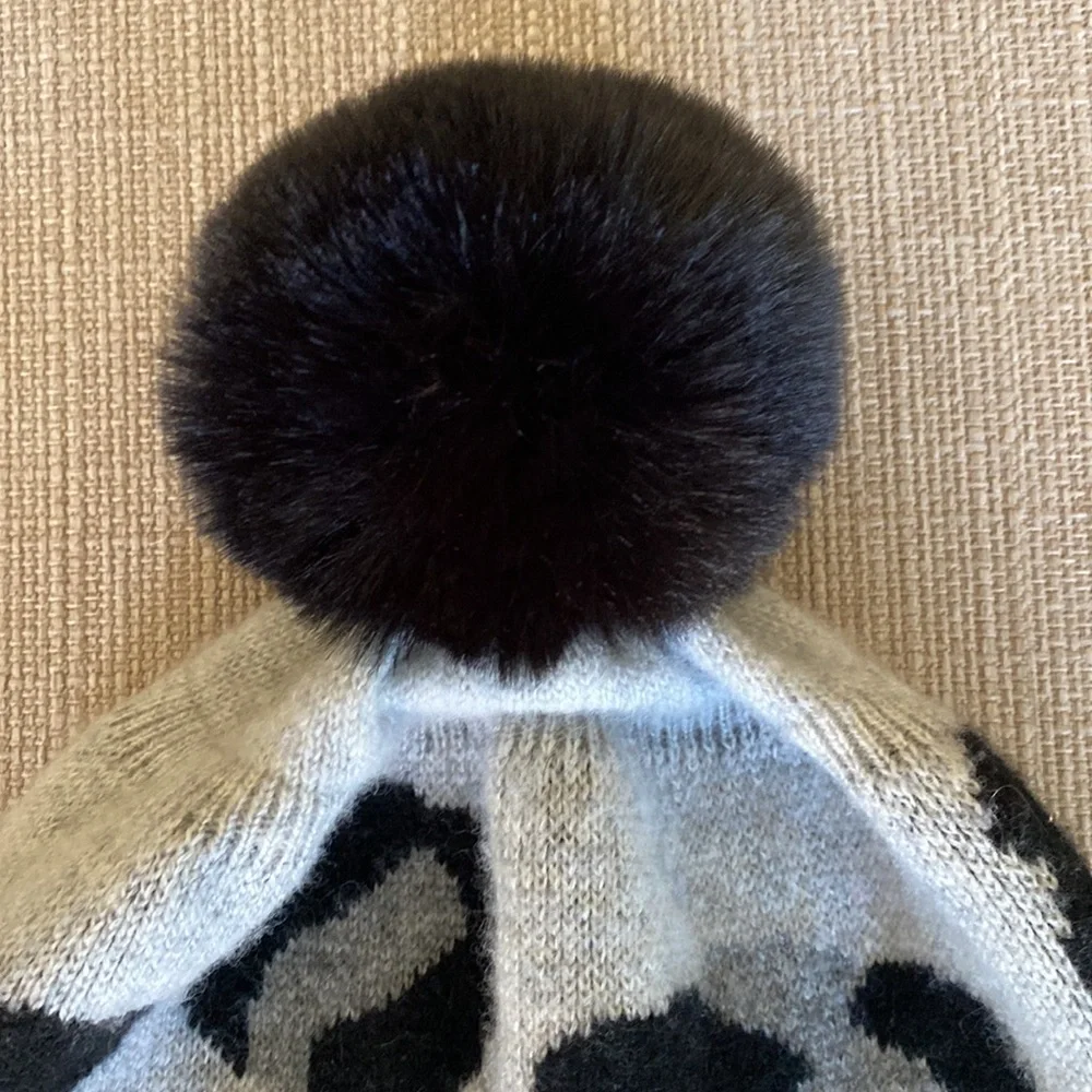 Brodie CASHMERE Beanie Leopard Camouflage Grey Black Winter Snow Hat Camo - Picture 4 of 5